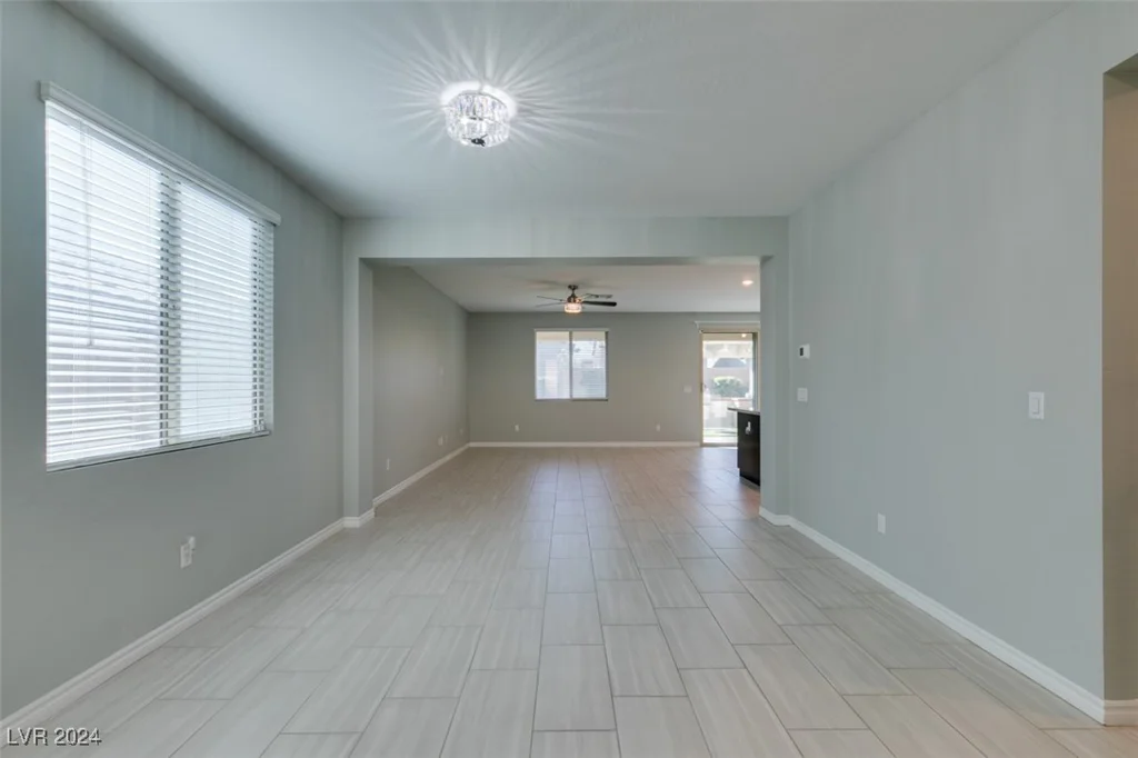 10137 Skye Saddle, Las Vegas, NV 89166