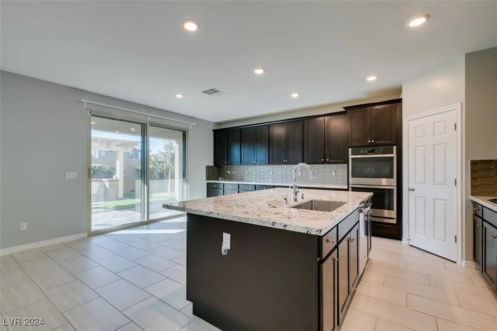 10137 Skye Saddle, Las Vegas, NV 89166