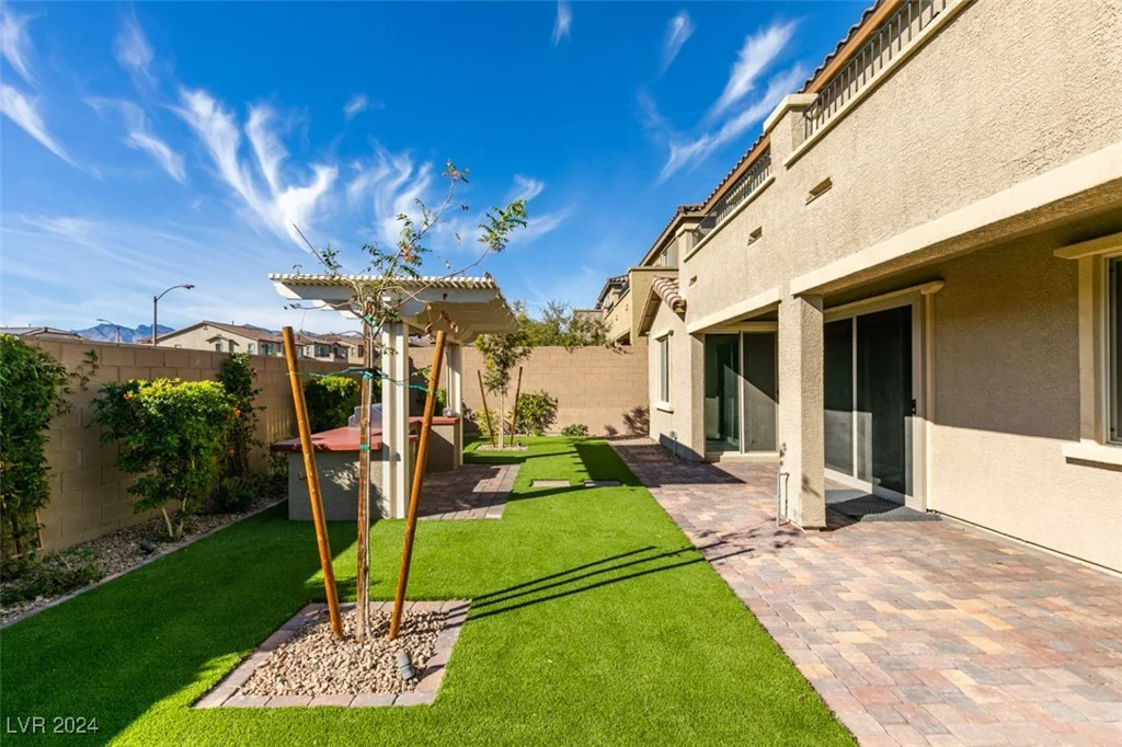 10137 Skye Saddle, Las Vegas, NV 89166