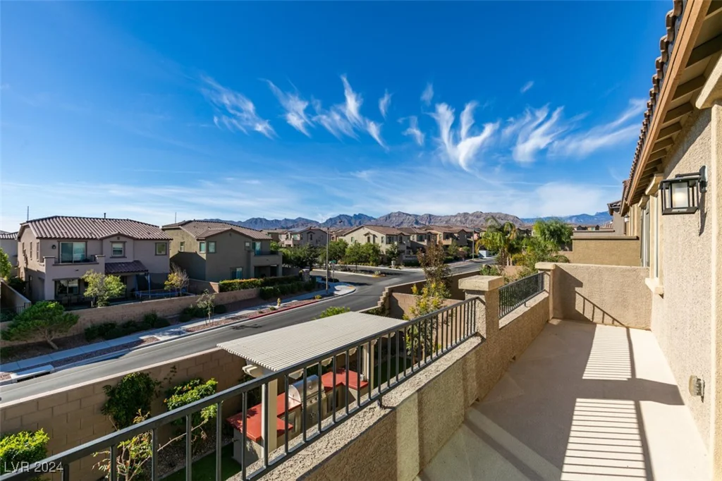 10137 Skye Saddle, Las Vegas, NV 89166