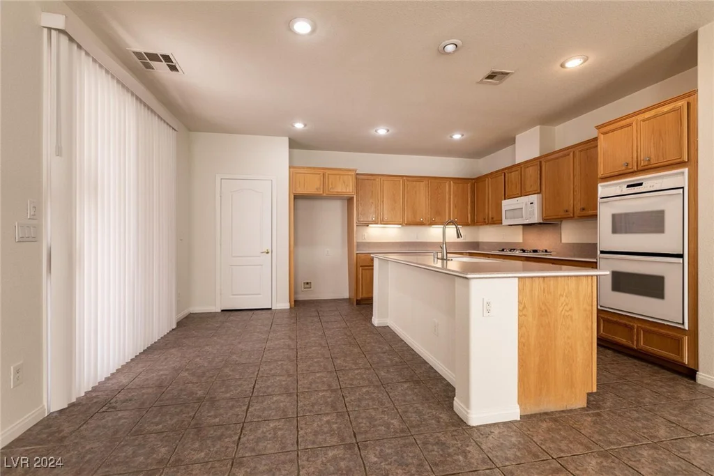3065 Blue Monaco, Las Vegas, NV 89117