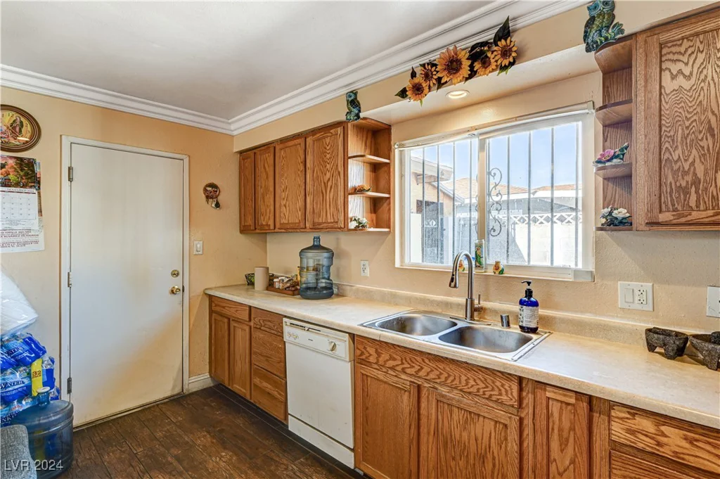 208 Prince, Las Vegas, NV 89110