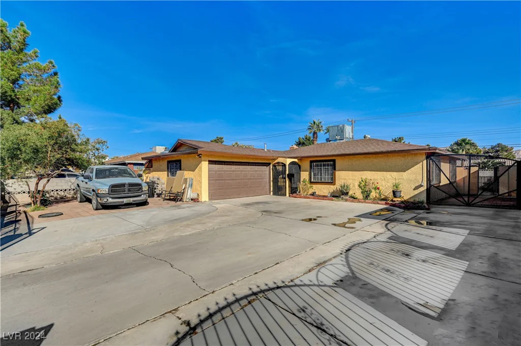 208 Prince, Las Vegas, NV 89110