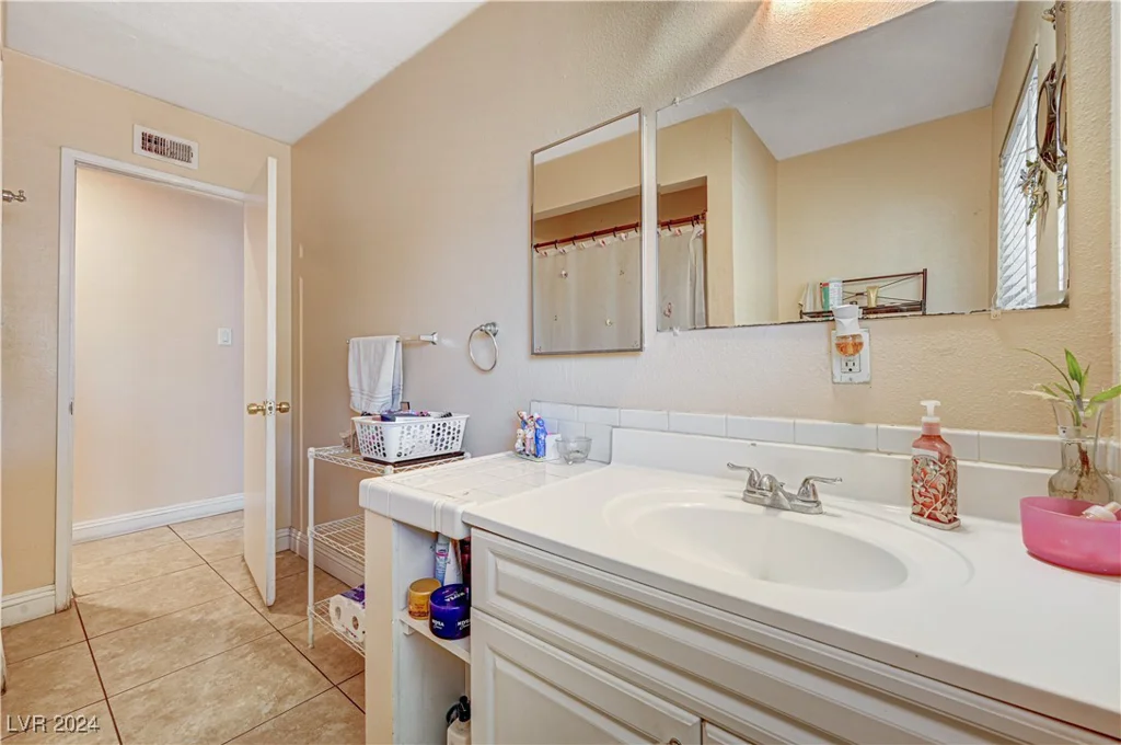 208 Prince, Las Vegas, NV 89110