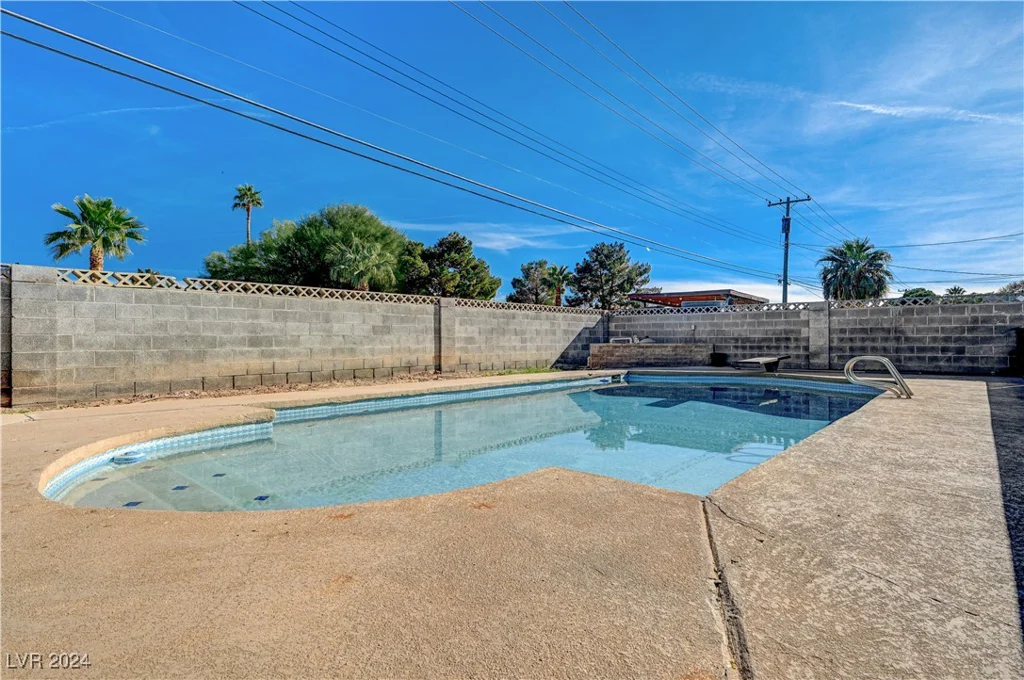 208 Prince, Las Vegas, NV 89110