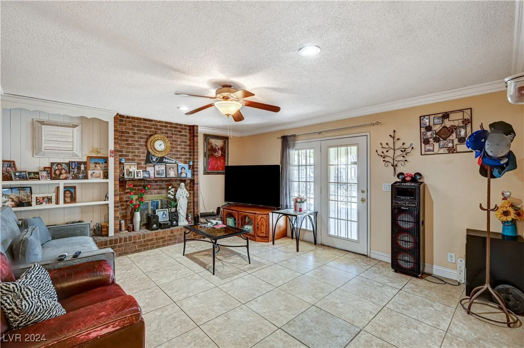 208 Prince, Las Vegas, NV 89110