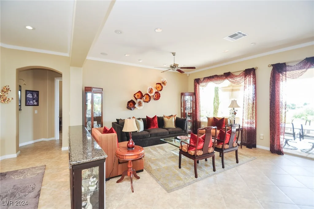 10385 Luna Magico, Las Vegas, NV 89135