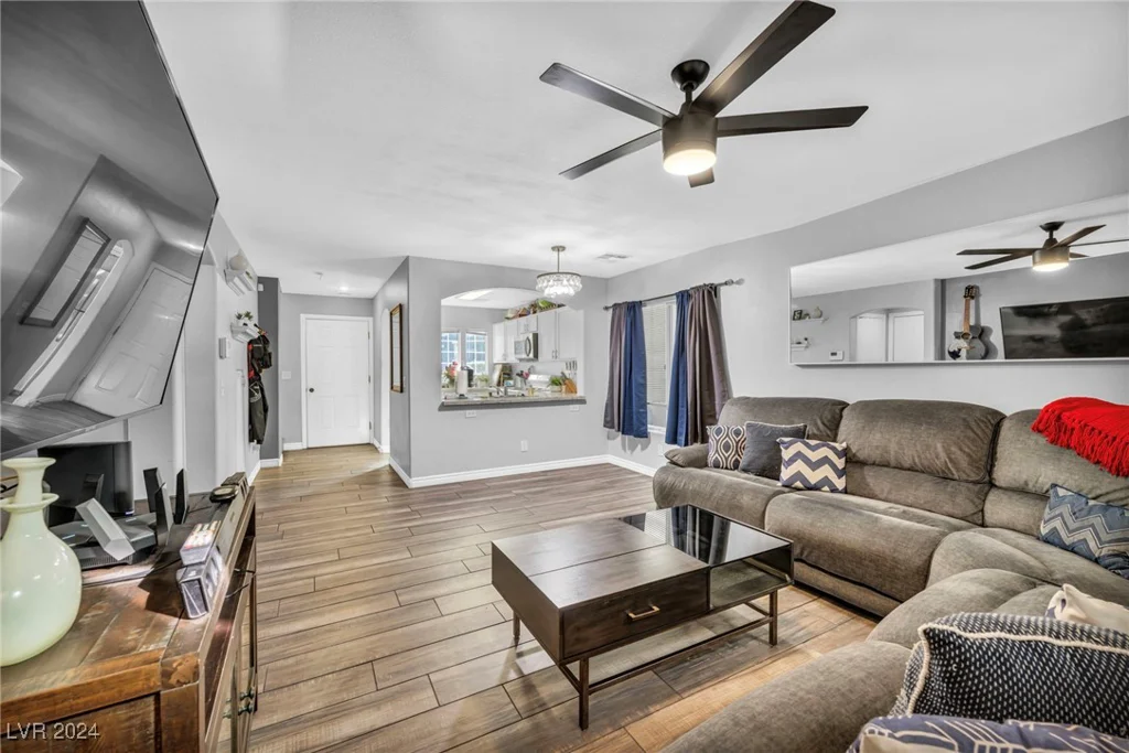 6240 Oread, Las Vegas, NV 89139