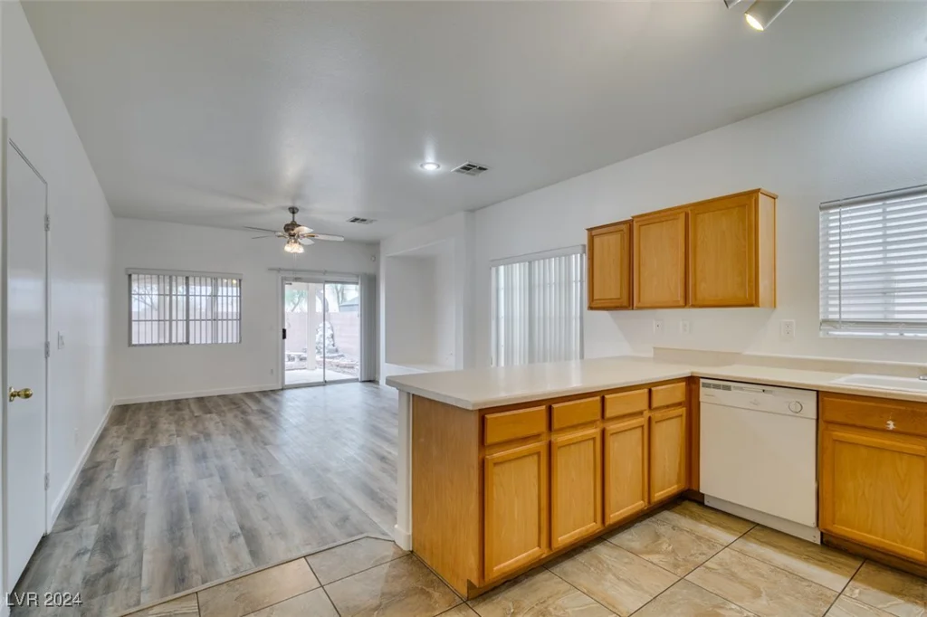 6214 Osaka Pearl, North Las Vegas, NV 89031