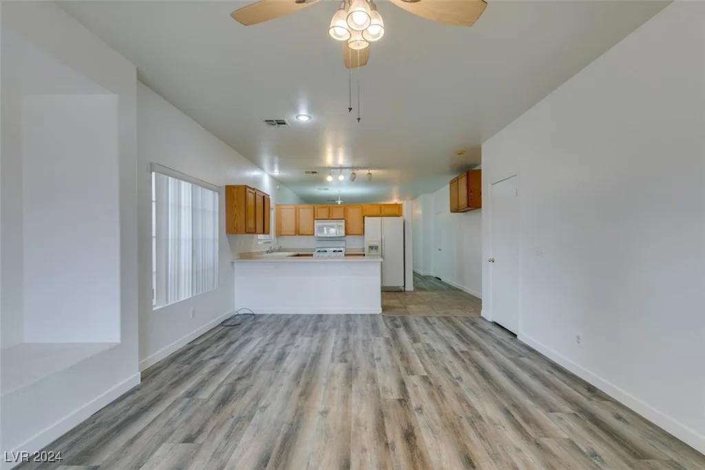 6214 Osaka Pearl, North Las Vegas, NV 89031