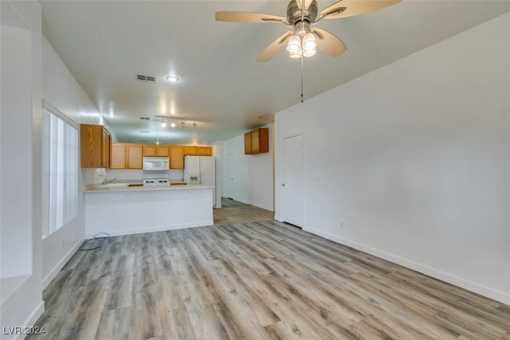 6214 Osaka Pearl, North Las Vegas, NV 89031