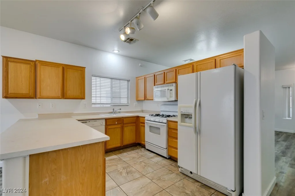 6214 Osaka Pearl, North Las Vegas, NV 89031