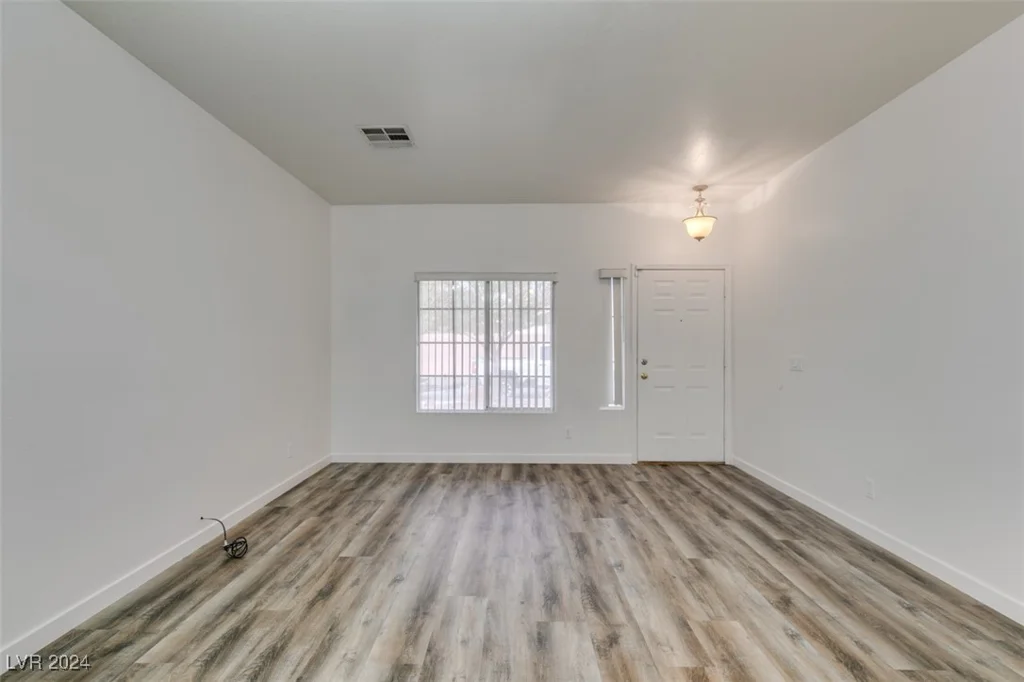6214 Osaka Pearl, North Las Vegas, NV 89031