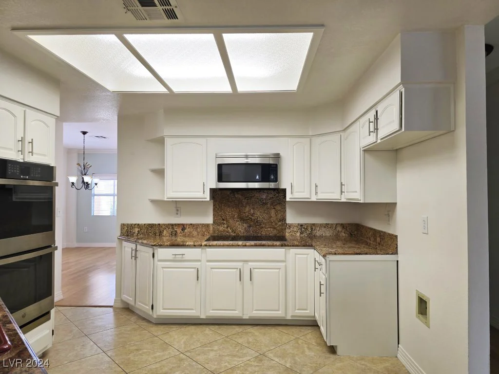 333 Mill Hollow, Las Vegas, NV 89107