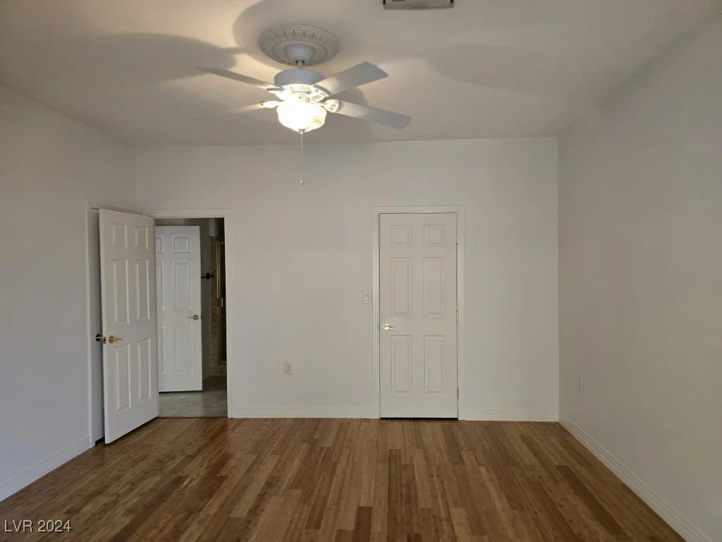 333 Mill Hollow, Las Vegas, NV 89107