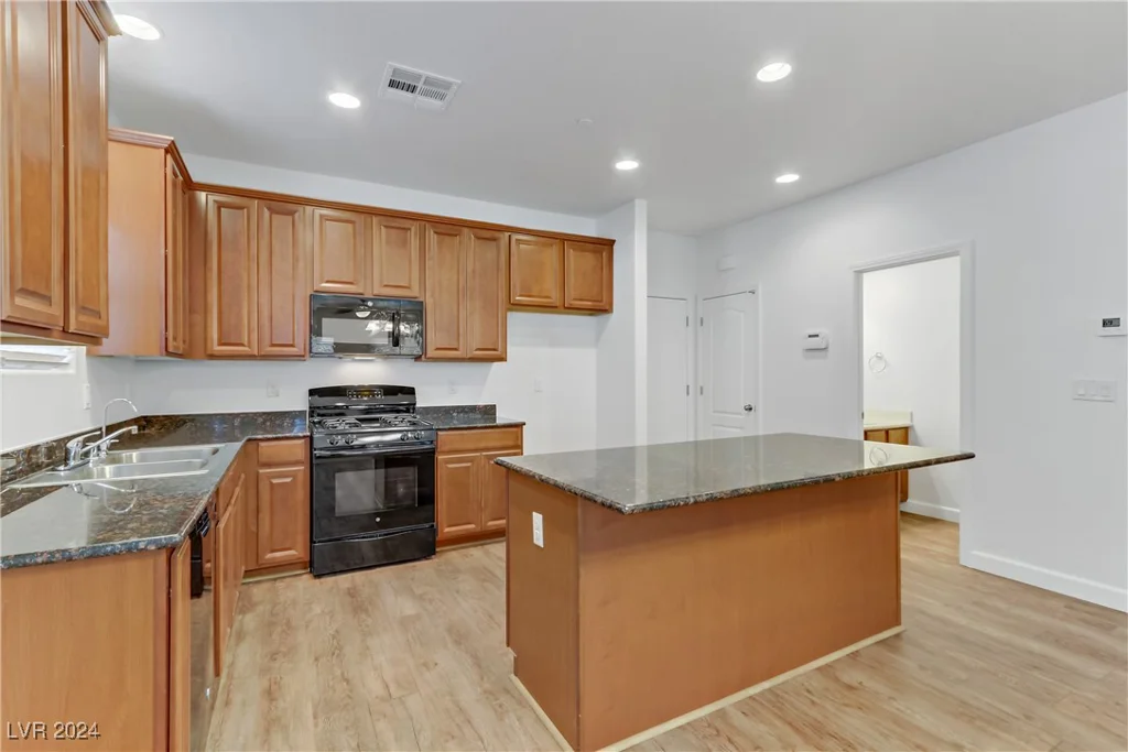 7733 Lively Loom, Las Vegas, NV 89149