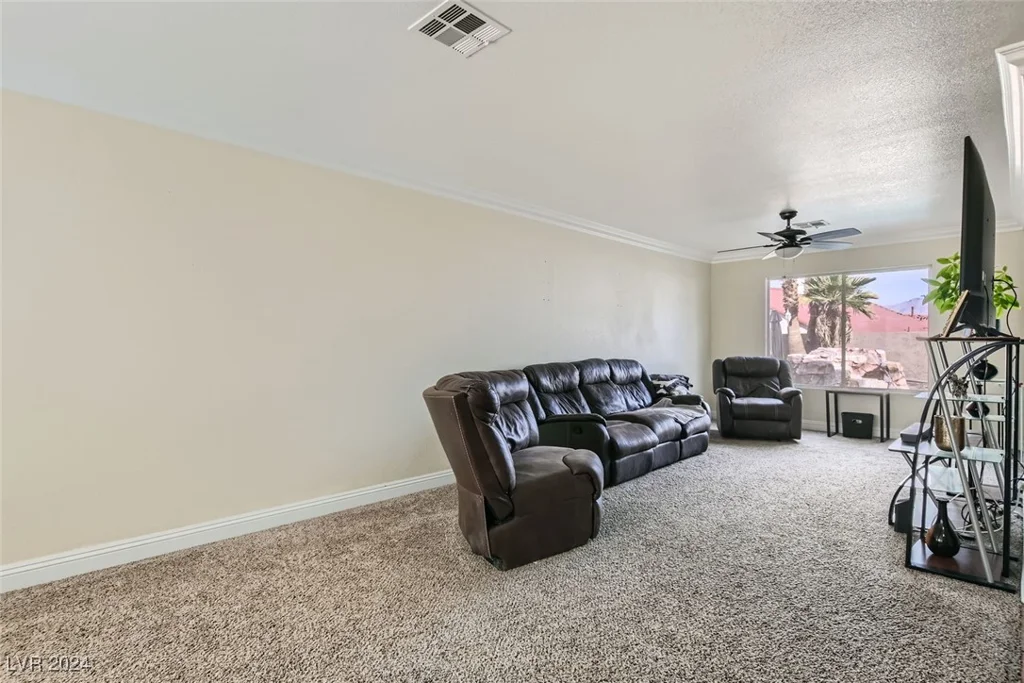1450 Watercreek, North Las Vegas, NV 89032