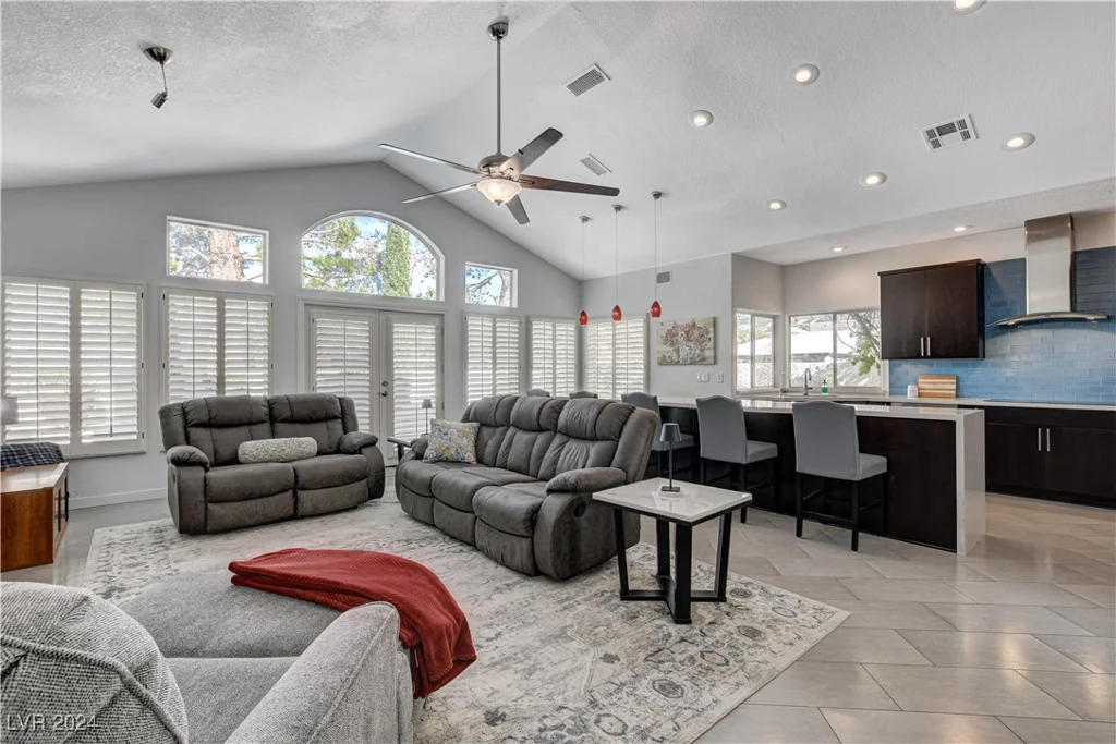 8128 Bay Harbor, Las Vegas, NV 89128