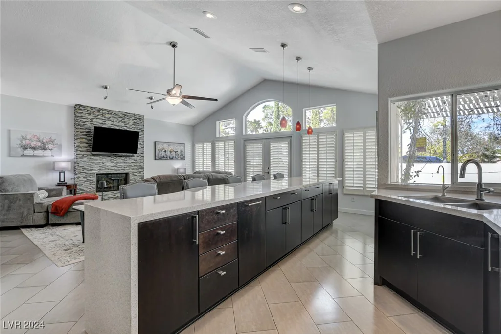 8128 Bay Harbor, Las Vegas, NV 89128