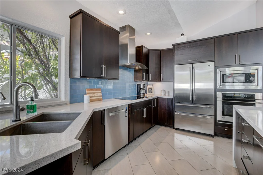 8128 Bay Harbor, Las Vegas, NV 89128