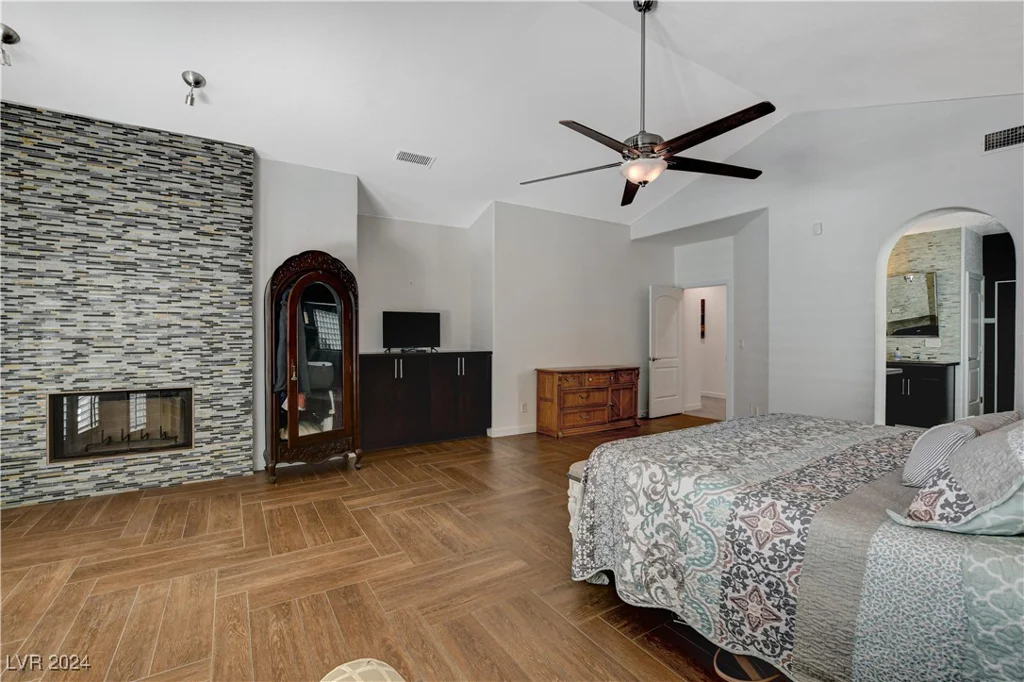 8128 Bay Harbor, Las Vegas, NV 89128