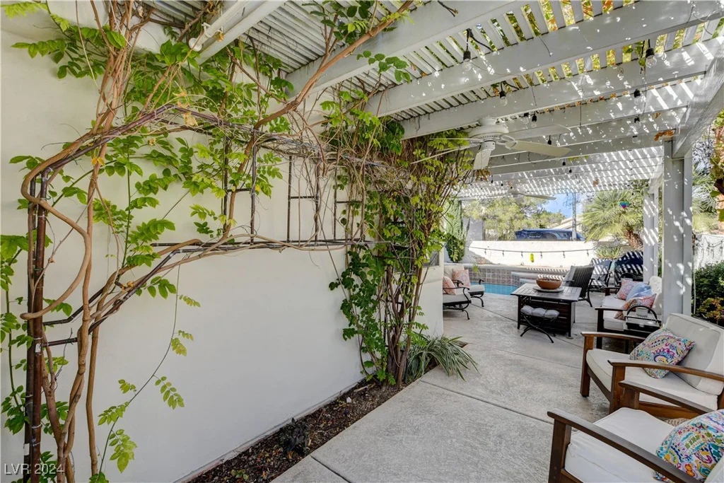 8128 Bay Harbor, Las Vegas, NV 89128