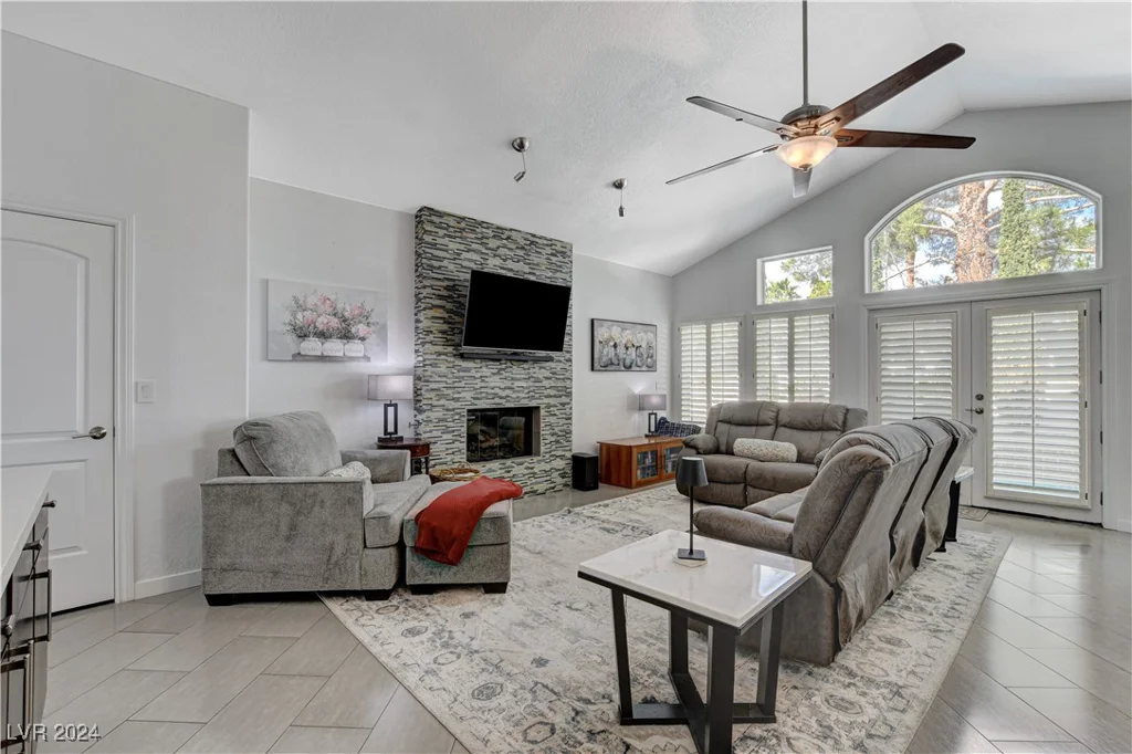 8128 Bay Harbor, Las Vegas, NV 89128