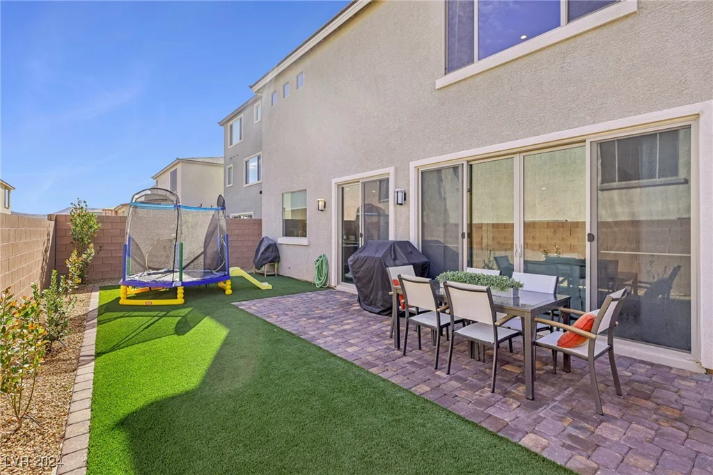 10172 Magnolia Creek, Las Vegas, NV 89141