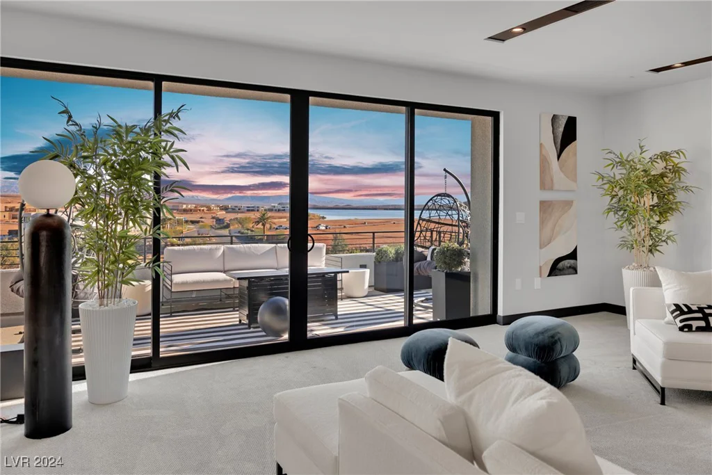 28 Rainbow Point, Henderson, NV 89011