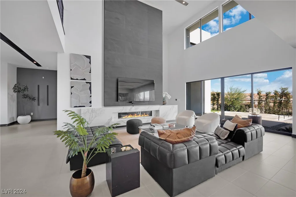 28 Rainbow Point, Henderson, NV 89011