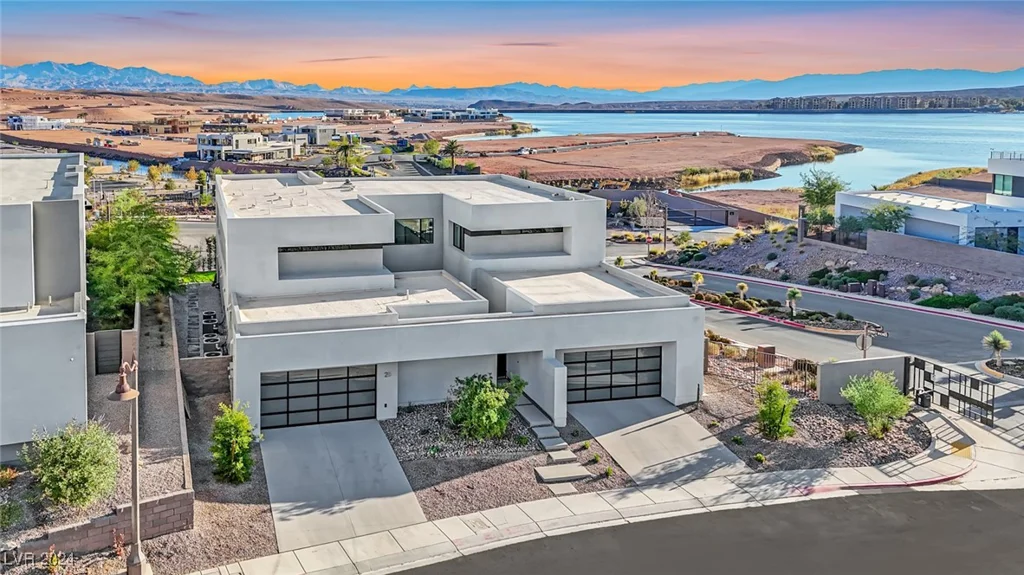 28 Rainbow Point, Henderson, NV 89011
