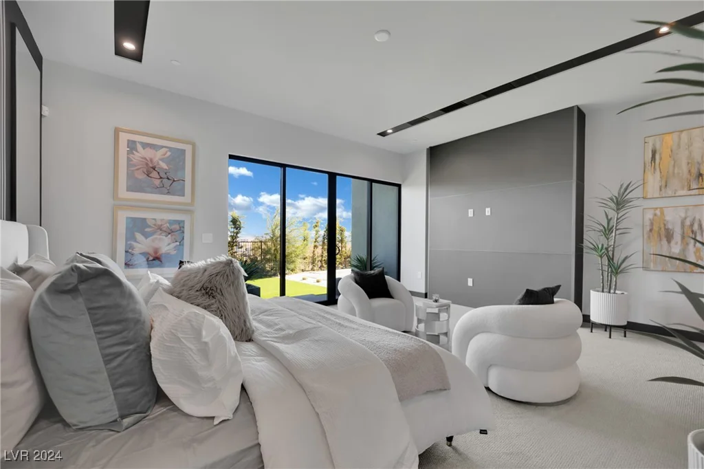 28 Rainbow Point, Henderson, NV 89011