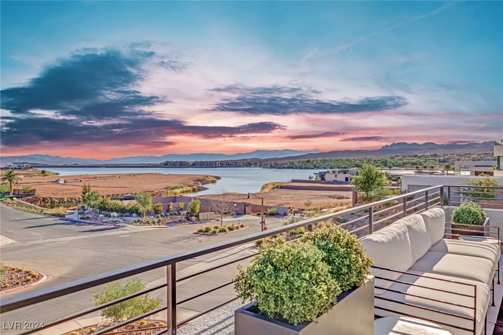 28 Rainbow Point, Henderson, NV 89011