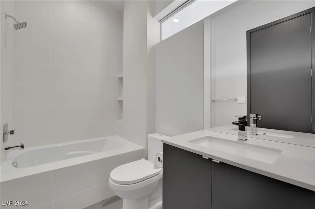 28 Rainbow Point, Henderson, NV 89011