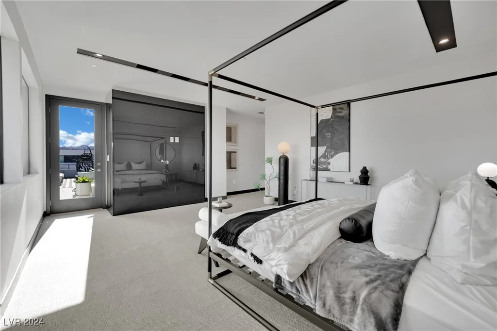 28 Rainbow Point, Henderson, NV 89011