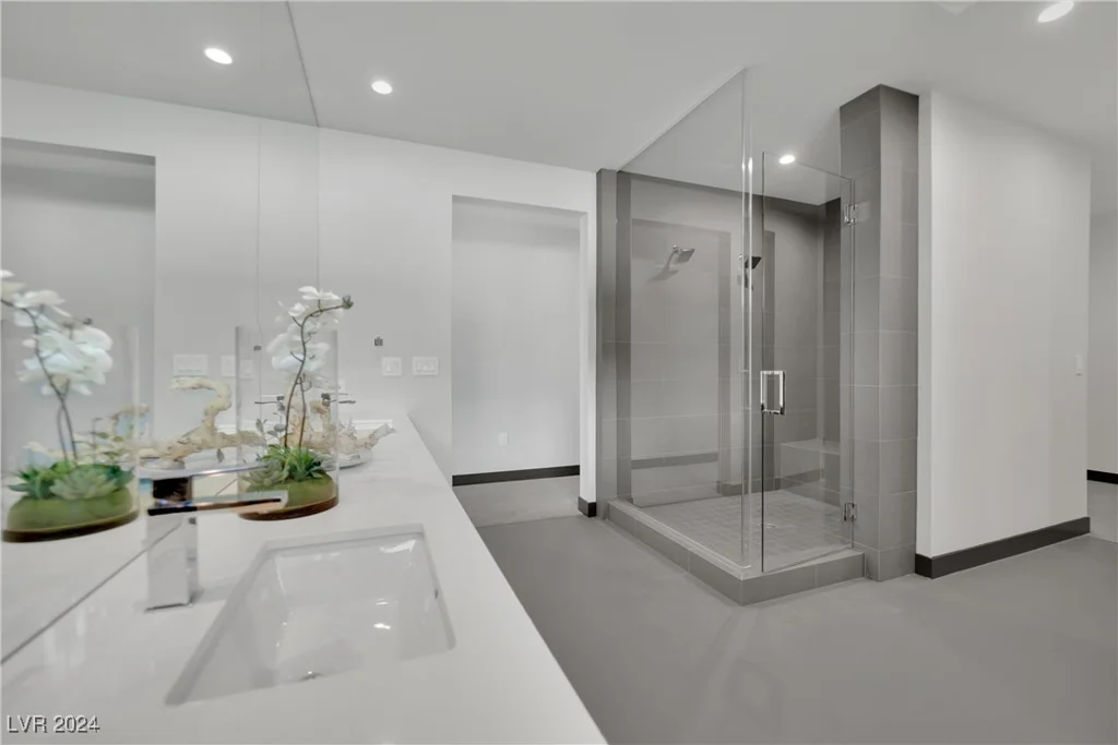 28 Rainbow Point, Henderson, NV 89011