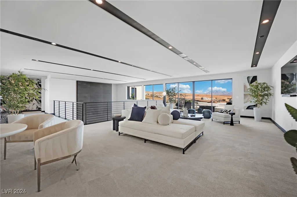 28 Rainbow Point, Henderson, NV 89011