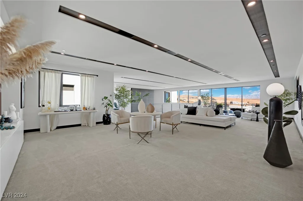 28 Rainbow Point, Henderson, NV 89011