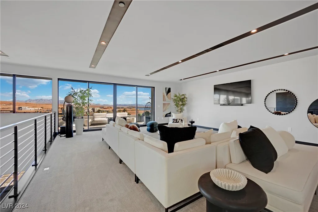 28 Rainbow Point, Henderson, NV 89011