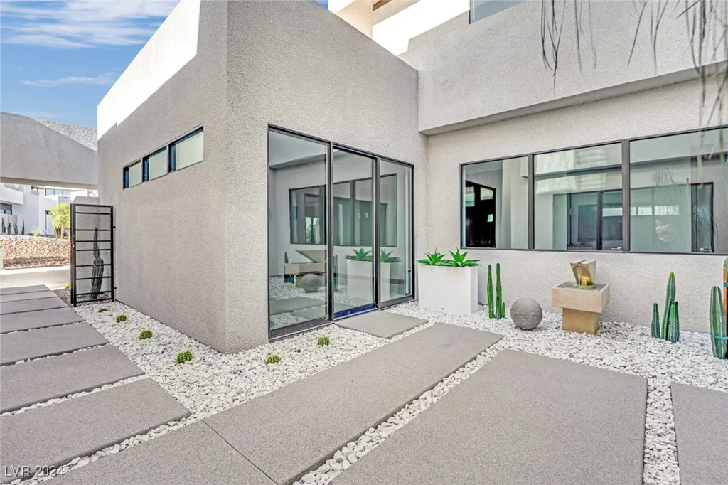 28 Rainbow Point, Henderson, NV 89011