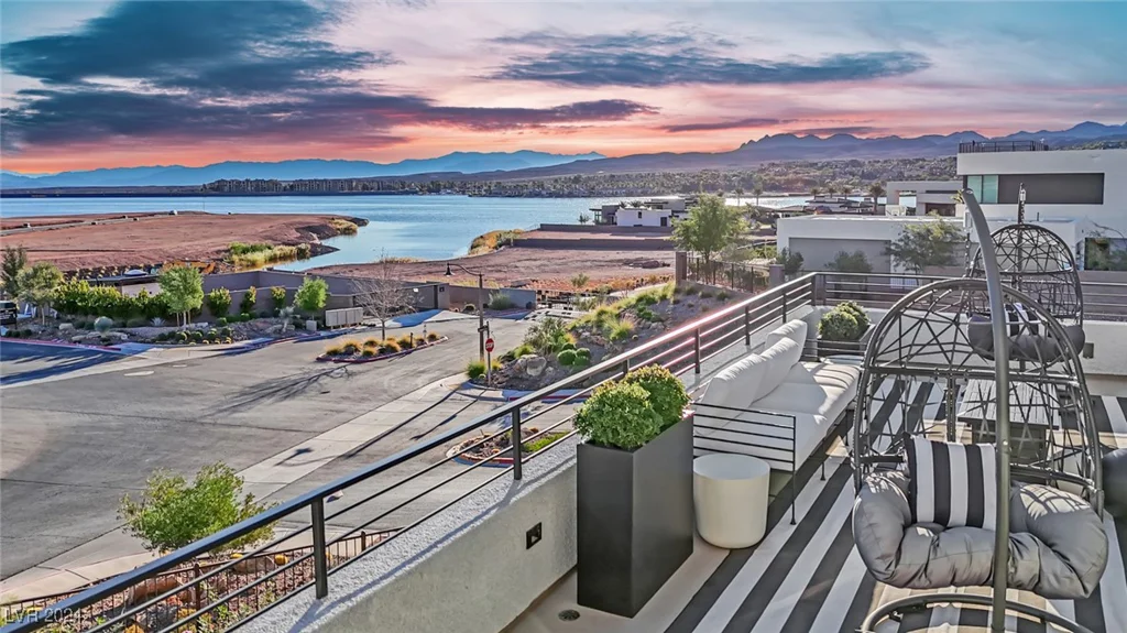 28 Rainbow Point, Henderson, NV 89011