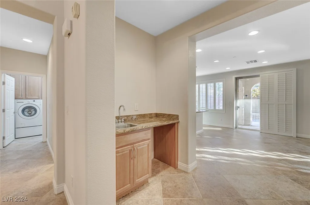 7943 Sleeping Lily, Las Vegas, NV 89178