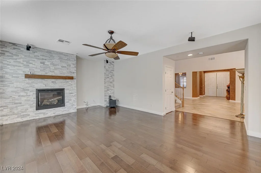 7943 Sleeping Lily, Las Vegas, NV 89178