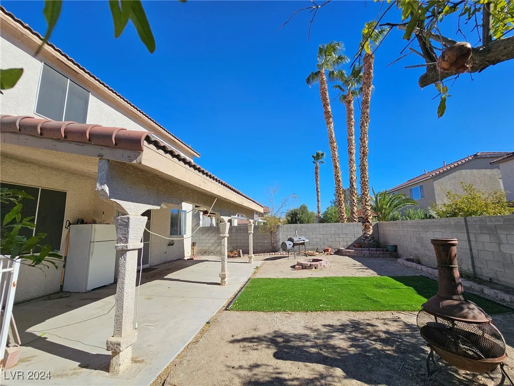 1805 Running Fawn, North Las Vegas, NV 89031