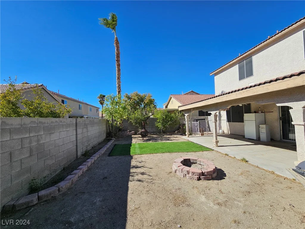 1805 Running Fawn, North Las Vegas, NV 89031