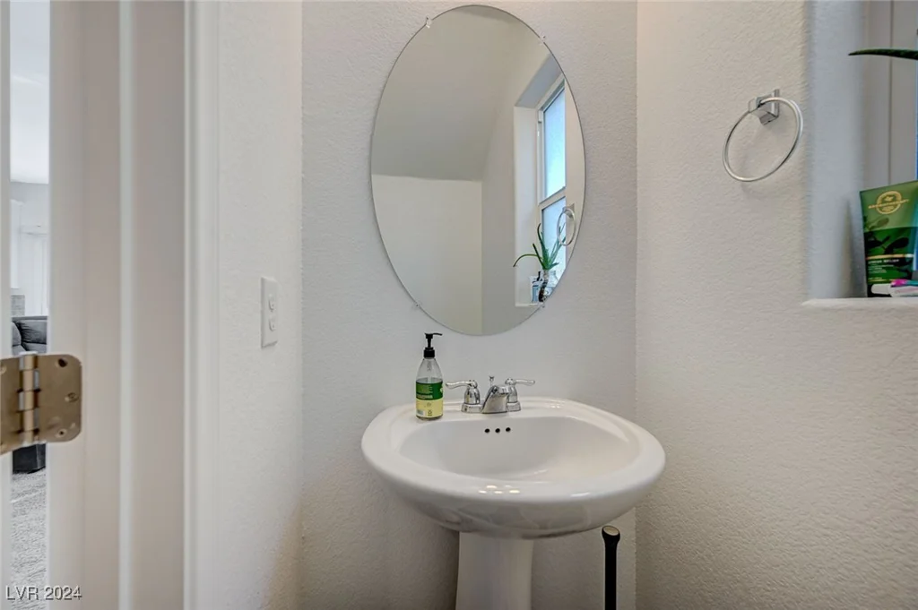 6223 Hamilton, Las Vegas, NV 89122