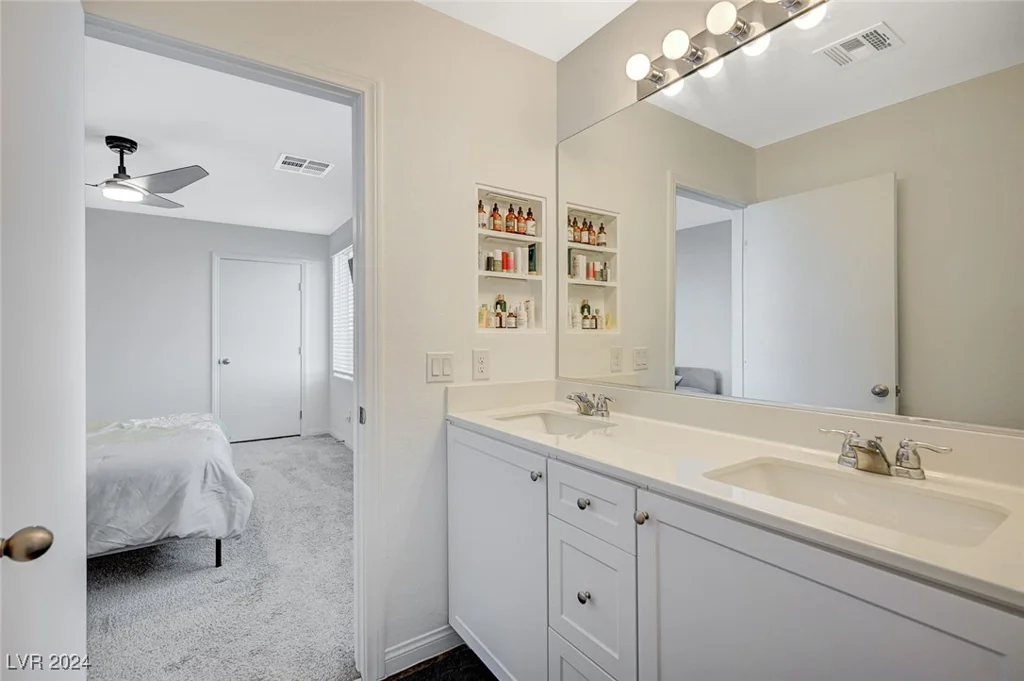6223 Hamilton, Las Vegas, NV 89122