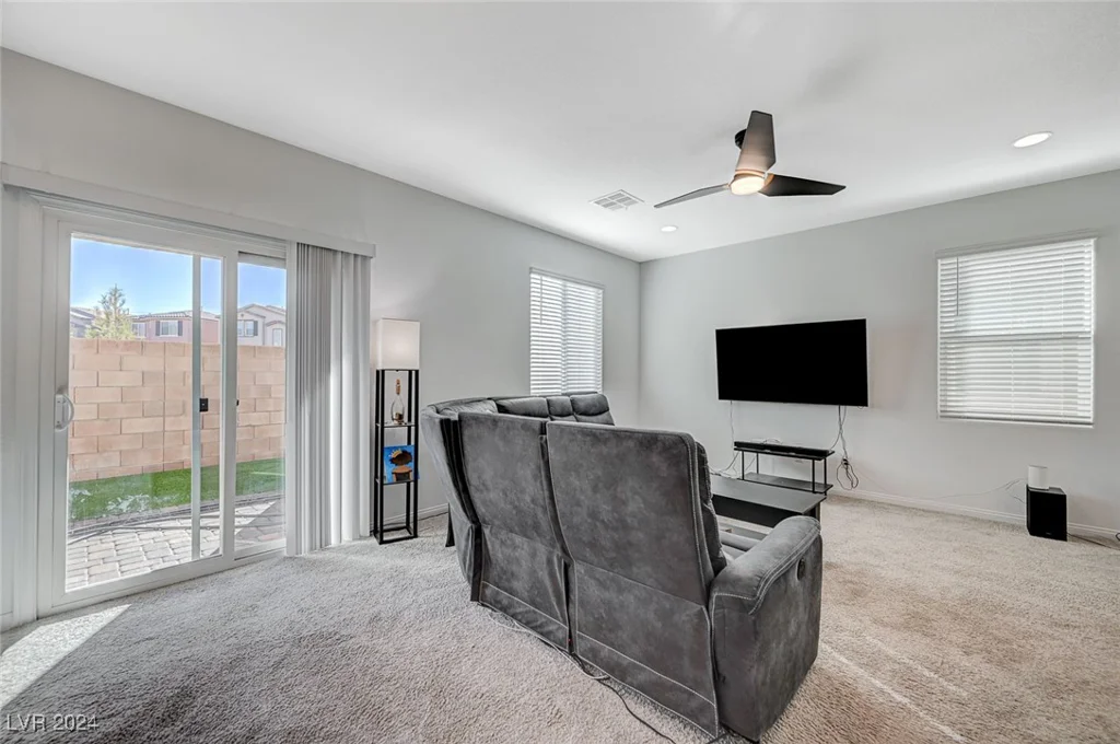 6223 Hamilton, Las Vegas, NV 89122