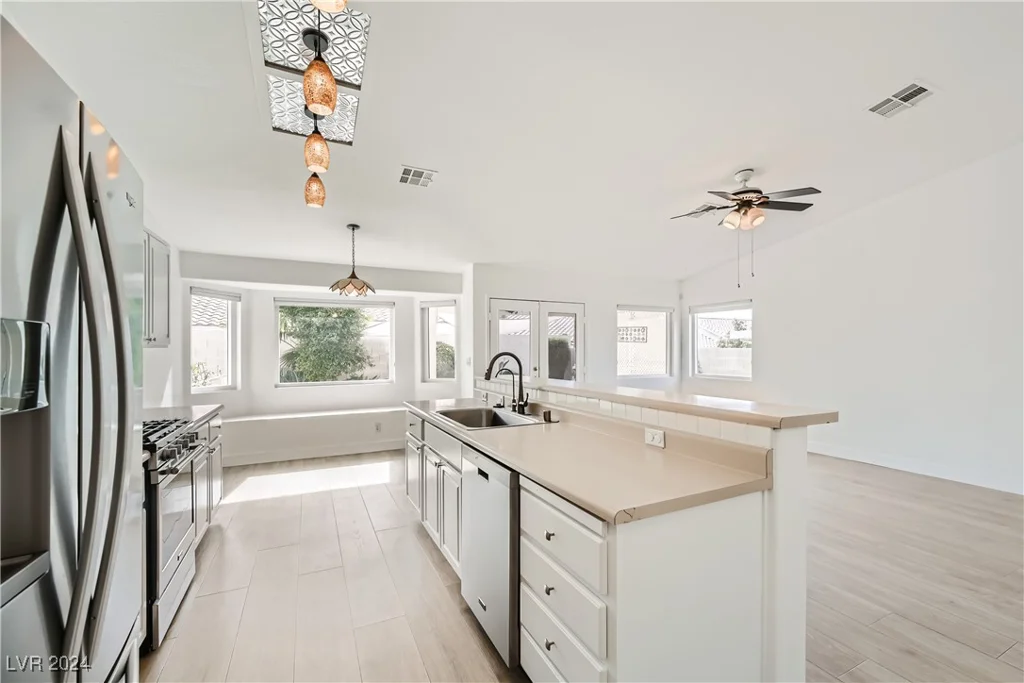 1153 Gallant Fox, Henderson, NV 89015