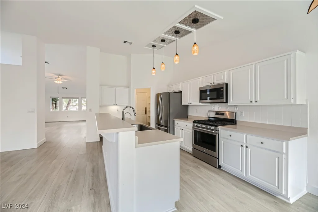 1153 Gallant Fox, Henderson, NV 89015